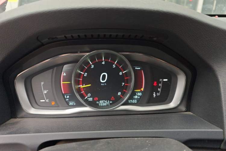 Used Volvo V60 2015 T5 Zhiya Edition Instrument Cluster