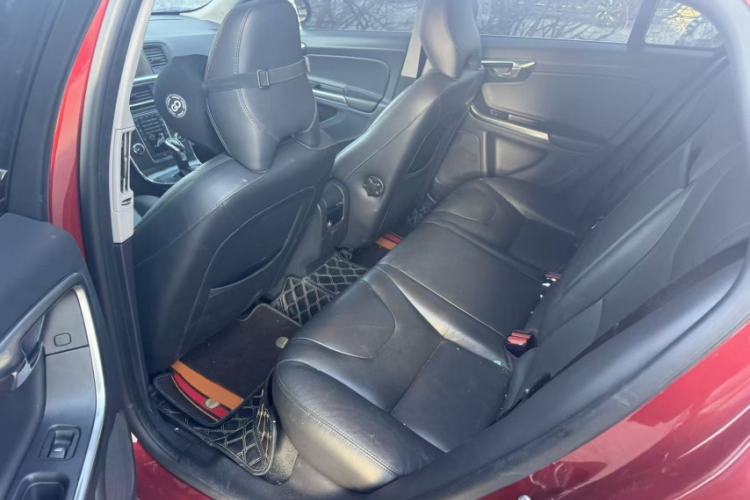 Used Volvo V60 2015 T5 Zhiyi Edition Interior 1