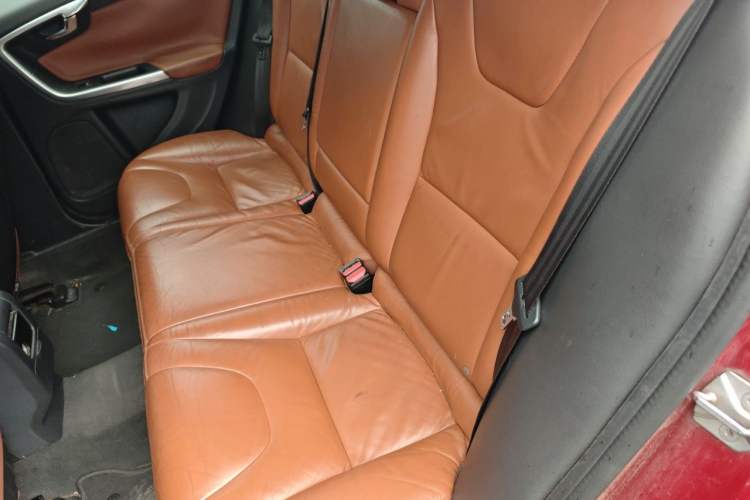 Used Volvo V60 2015 T5 Zhiya Edition Left Rear Seat