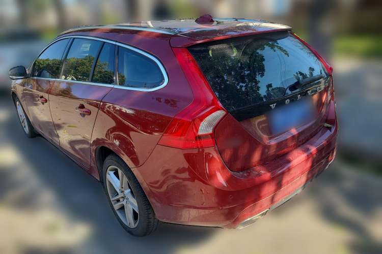 Used Volvo V60 2015 T5 Zhiya Edition Rear Left 45 Deg