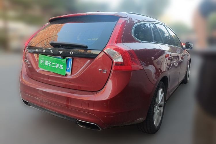 Used Volvo V60 2015 T5 Zhiyi Edition Rear Right 45 Deg
