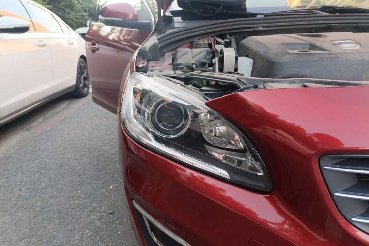Used Volvo V60 2015 T5 Zhiyi Edition Right Front Headlight
