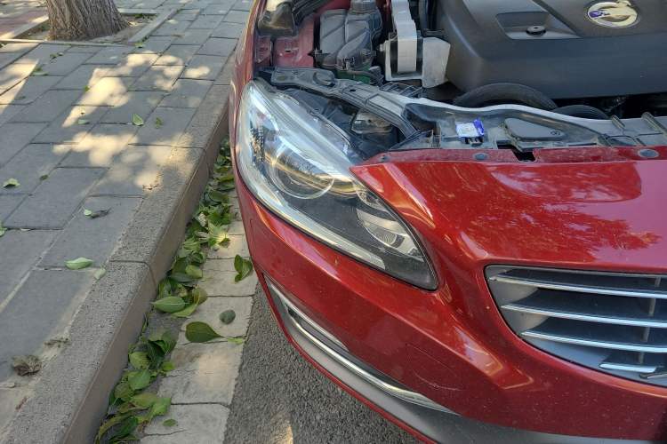 Used Volvo V60 2015 T5 Zhiya Edition Right Front Headlight