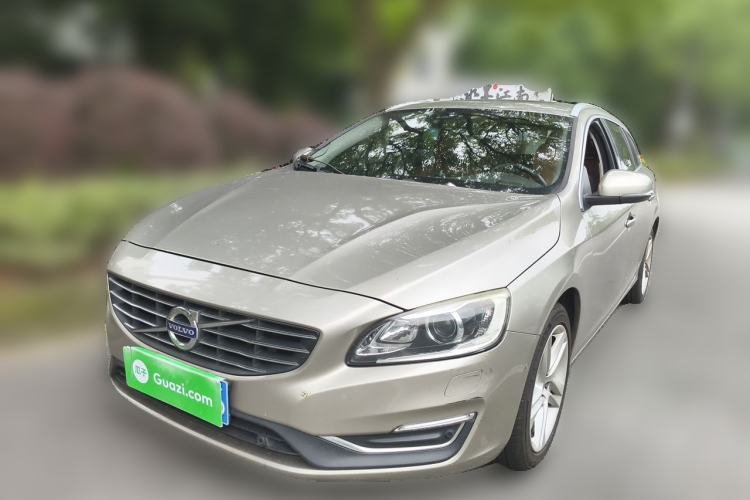 Used Volvo V60 2015 T5 Zhiya Edition Guazi used car, China used car export, Used car for sale, Used  cars, Cheapest cars for sale