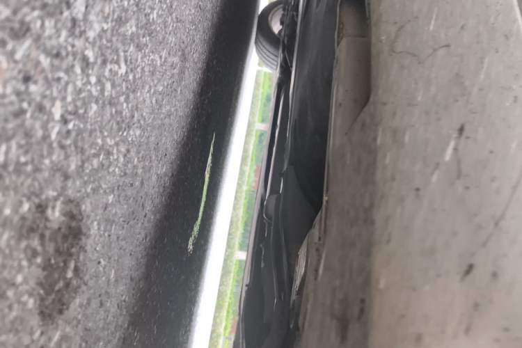 Used Volvo V60 2015 T5 Zhiya Edition Chassis Front Right