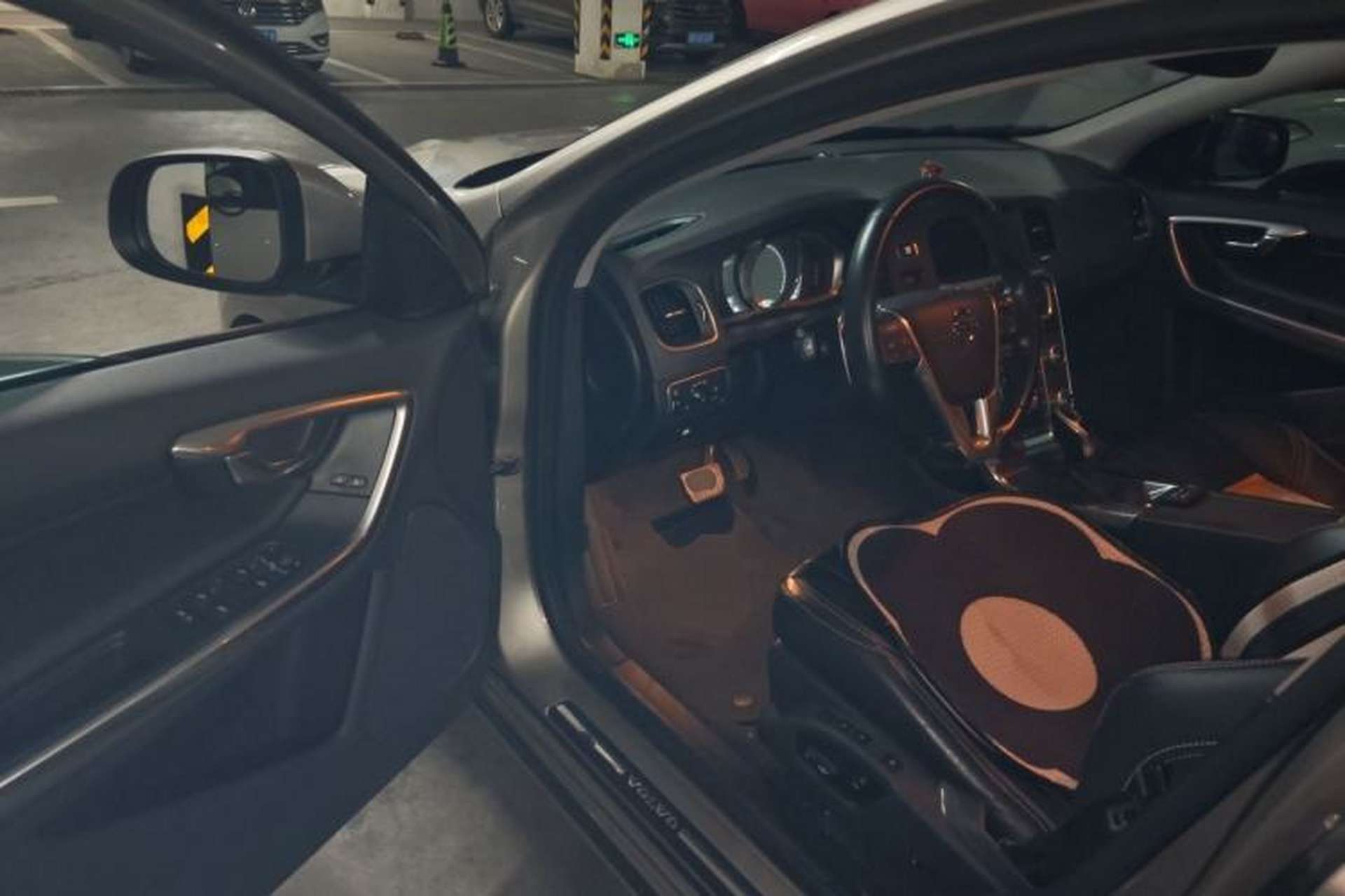 Used Volvo V60 2015 T5 Zhiya Edition Driver Seat