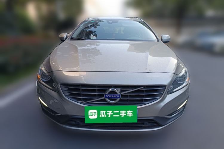 Used Volvo V60 2015 T5 Zhiyi Edition Exterior 1