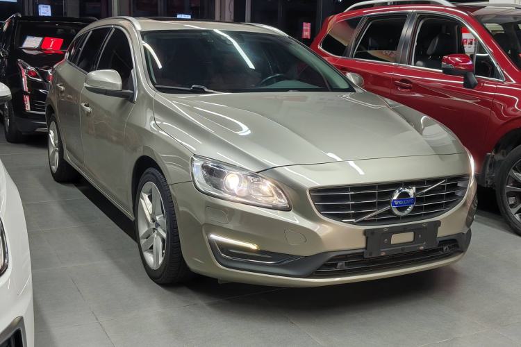Used Volvo V60 2015 T5 Zhiya Edition Exterior 1