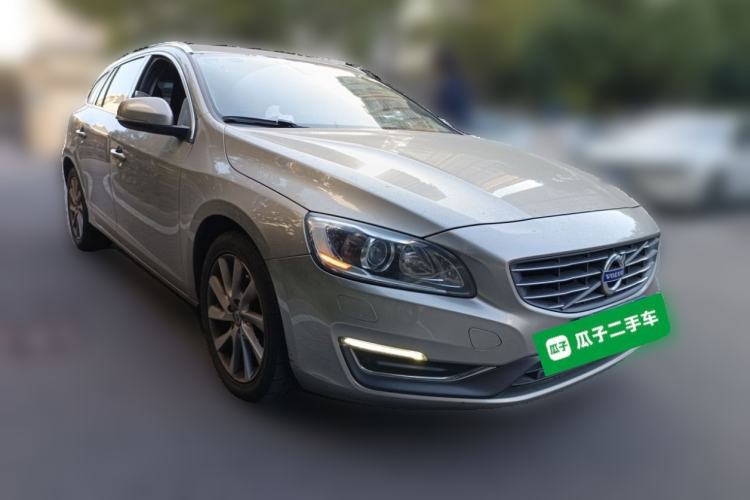 Used Volvo V60 2015 T5 Zhiyi Edition Exterior 2