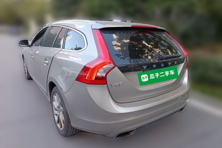 Used Volvo V60 2015 T5 Zhiyi Edition Exterior 3