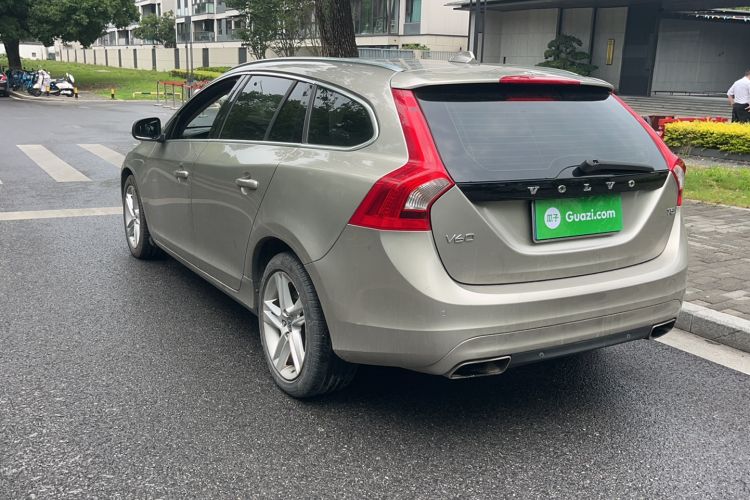 Used Volvo V60 2015 T5 Zhiya Edition Exterior 5