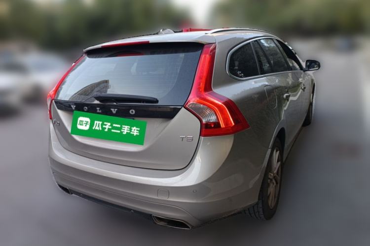 Used Volvo V60 2015 T5 Zhiyi Edition Exterior 5