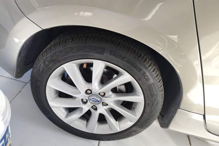 Used Volvo V60 2015 T5 Zhiyi Edition Exterior 5