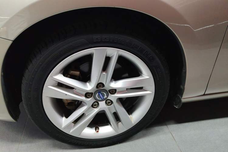 Used Volvo V60 2015 T5 Zhiya Edition Exterior 6