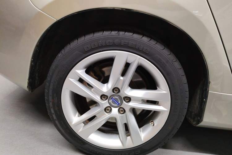 Used Volvo V60 2015 T5 Zhiya Edition Exterior 7