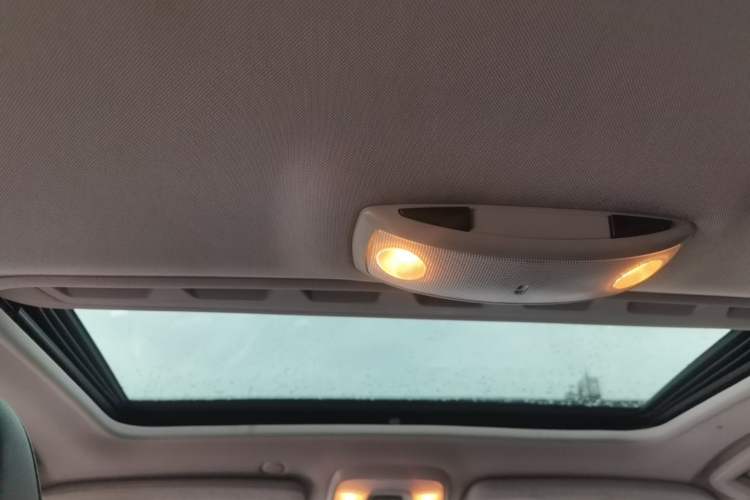 Used Volvo V60 2015 T5 Zhiya Edition Headliner