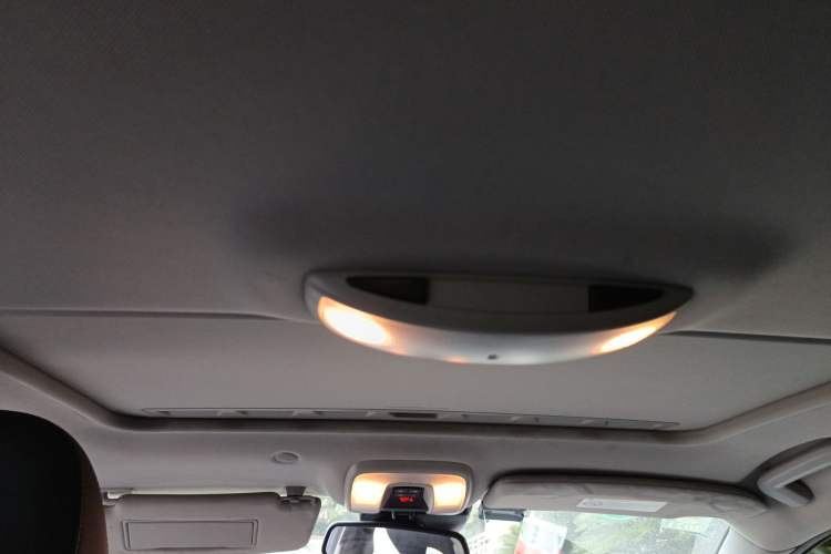 Used Volvo V60 2015 T5 Zhiyi Edition Headliner