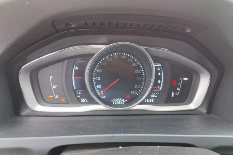 Used Volvo V60 2015 T5 Zhiya Edition Instrument Cluster