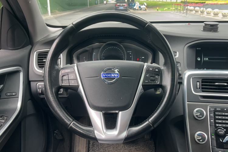 Used Volvo V60 2015 T5 Zhiya Edition Interior 2