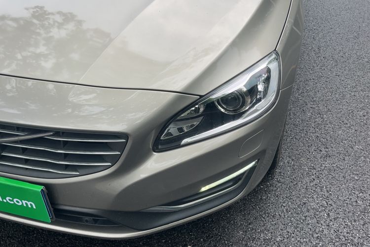 Used Volvo V60 2015 T5 Zhiya Edition Left Front Headlight