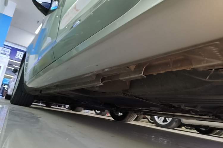 Used Volvo V60 2015 T5 Zhiyi Edition Left Side Sill