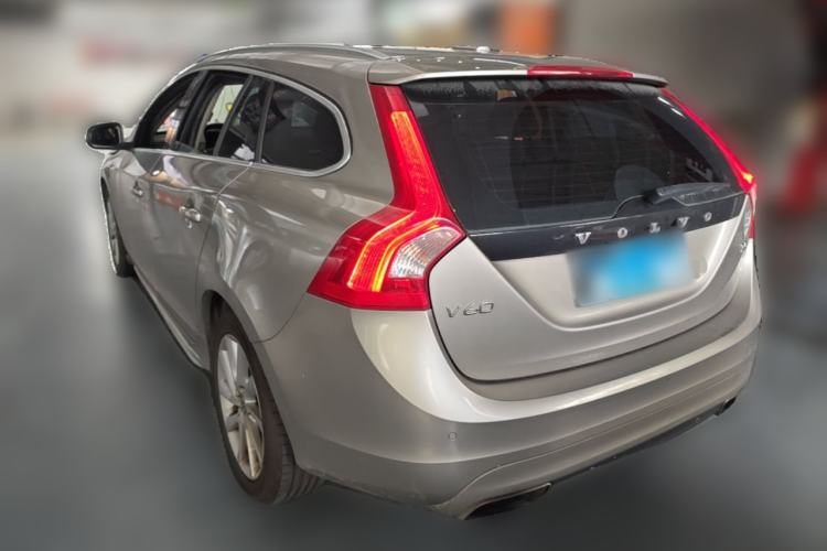 Used Volvo V60 2015 T5 Zhiyi Edition Rear Left 45 Deg