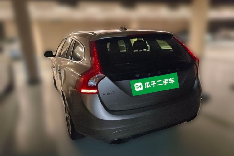 Used Volvo V60 2015 T5 Zhiyi Edition Rear Left 45 Deg