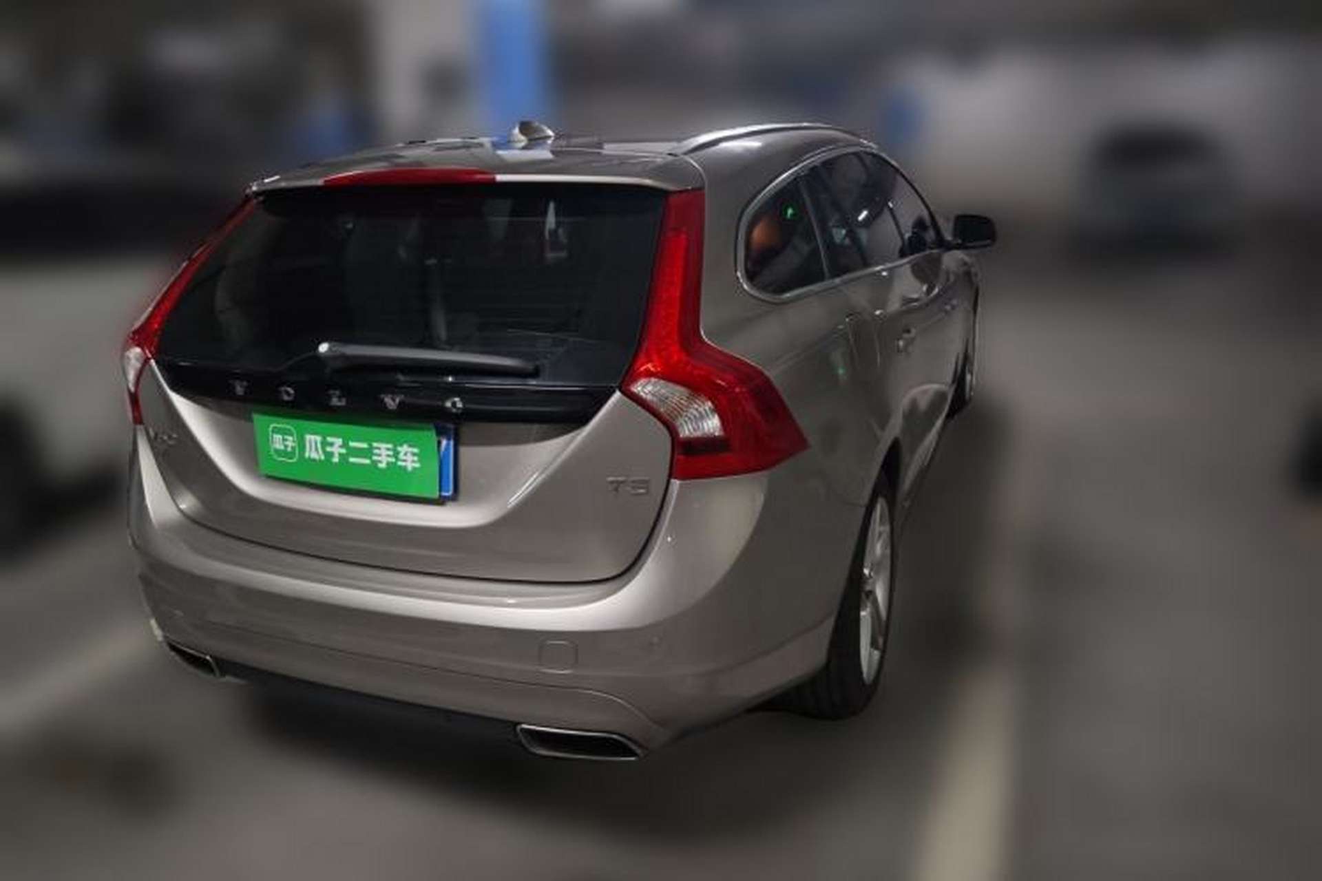 Used Volvo V60 2015 T5 Zhiya Edition Rear Right 45 Deg