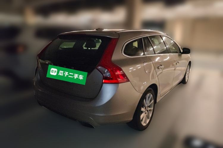 Used Volvo V60 2015 T5 Zhiyi Edition Rear Right 45 Deg