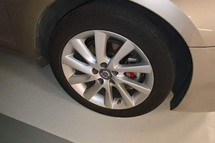 Used Volvo V60 2015 T5 Zhiyi Edition Right Front Wheel Hub