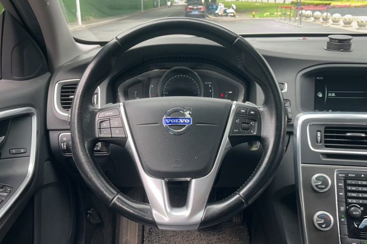 Used Volvo V60 2015 T5 Zhiya Edition Steering Wheel