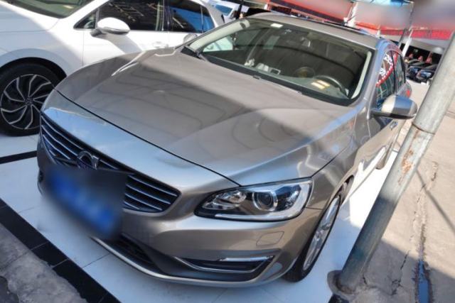Used Volvo V60 2015 T5 Zhiyi Edition