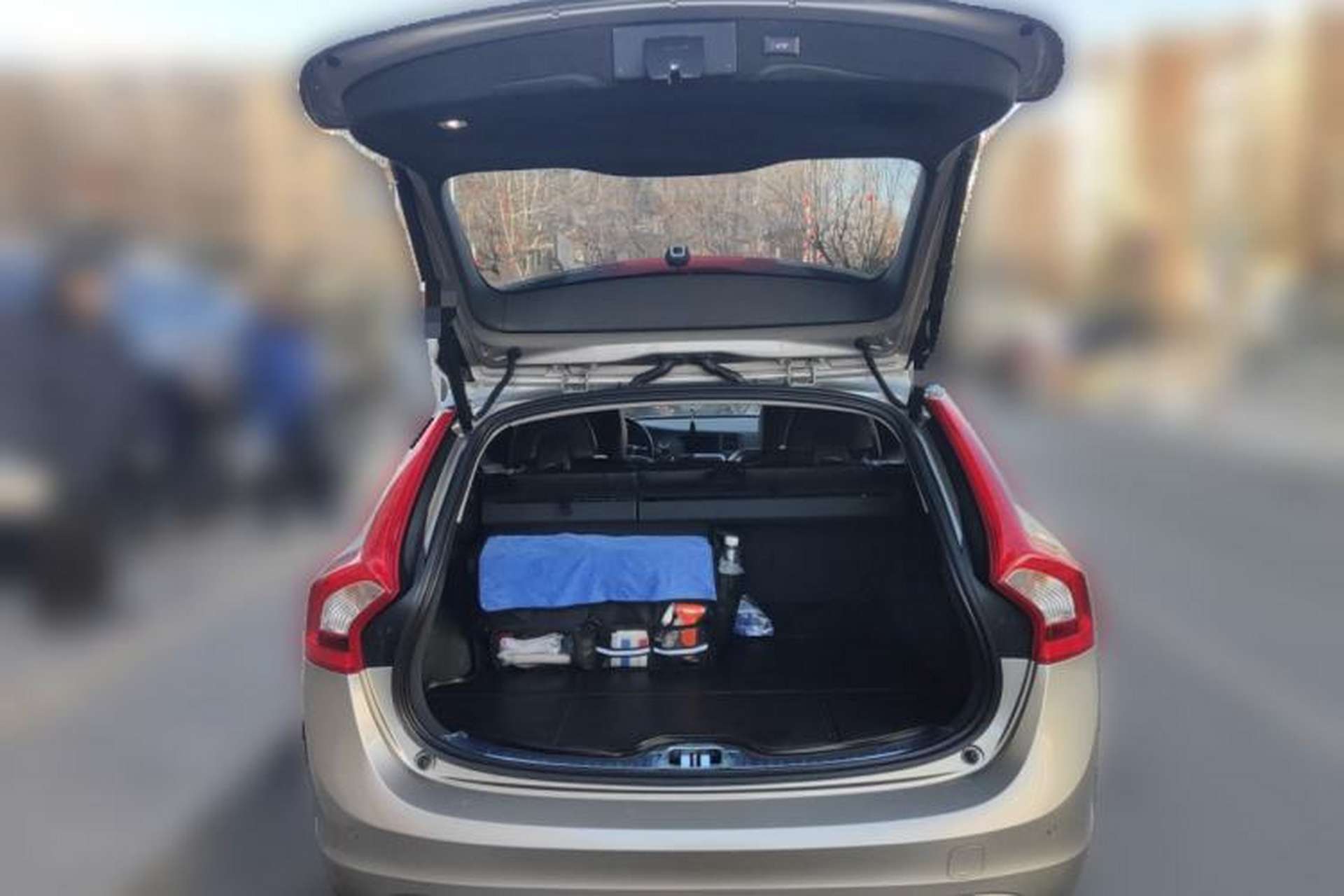 Used Volvo V60 2015 T5 Zhiya Edition Trunk