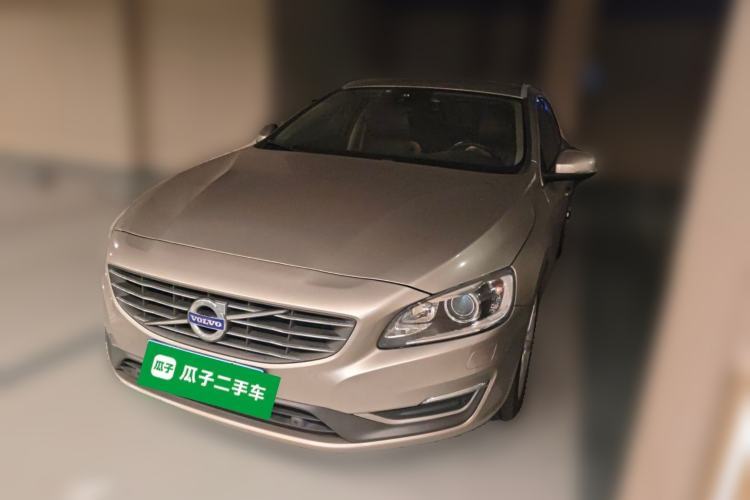 Used Volvo V60 2015 T5 Zhiyi Edition Guazi used car, China used car export, Used car for sale, Used  cars, Cheapest cars for sale
