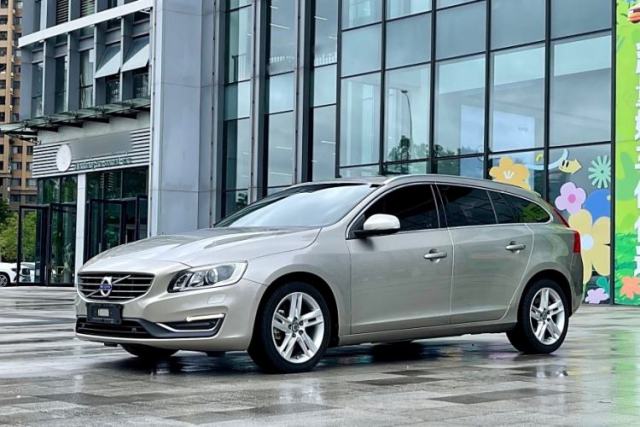 Used Volvo V60 2015 T5 Zhiya Edition