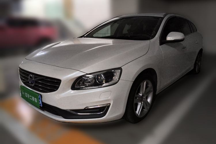 Used Volvo V60 2015 T5 Zhiya Edition Guazi used car, China used car export, Used car for sale, Used  cars, Cheapest cars for sale