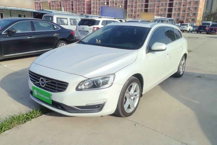 Used Volvo V60 2015 T5 Zhiya Edition Guazi used car, China used car export, Used car for sale, Used  cars, Cheapest cars for sale
