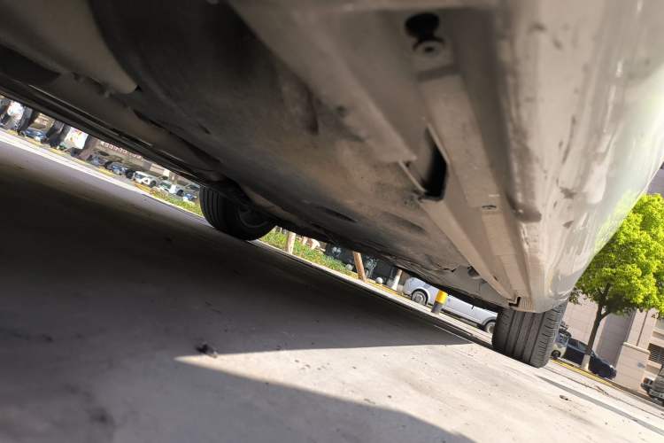 Used Volvo V60 2015 T5 Zhiyi Edition Chassis Front Left