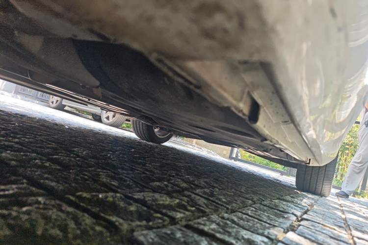 Used Volvo V60 2015 T5 Zhiya Edition Chassis Front Left