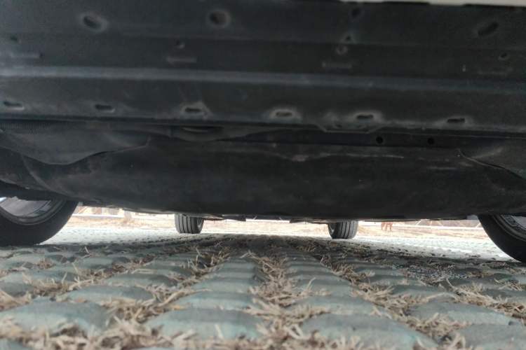 Used Volvo V60 2015 T5 Zhiyi Edition Chassis Front