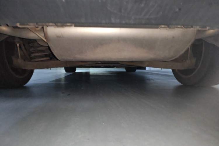 Used Volvo V60 2015 T5 Zhiya Edition Chassis Rear