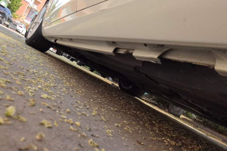 Used Volvo V60 2015 T5 Zhiya Edition Chassis Rear Left