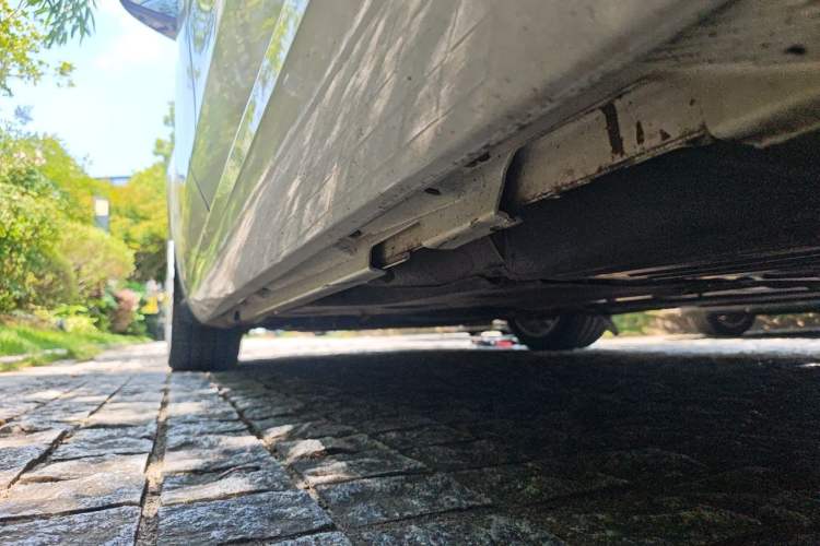 Used Volvo V60 2015 T5 Zhiya Edition Chassis Rear Left