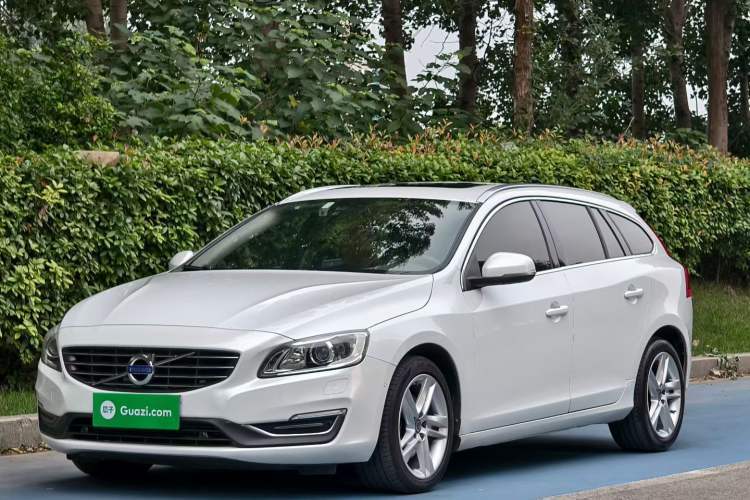 Used Volvo V60 2015 T5 Zhiya Edition Guazi used car, China used car export, Used car for sale, Used cars, Cheapest cars for sale