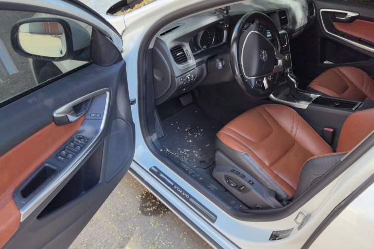 Used Volvo V60 2015 T5 Zhiya Edition Driver Seat