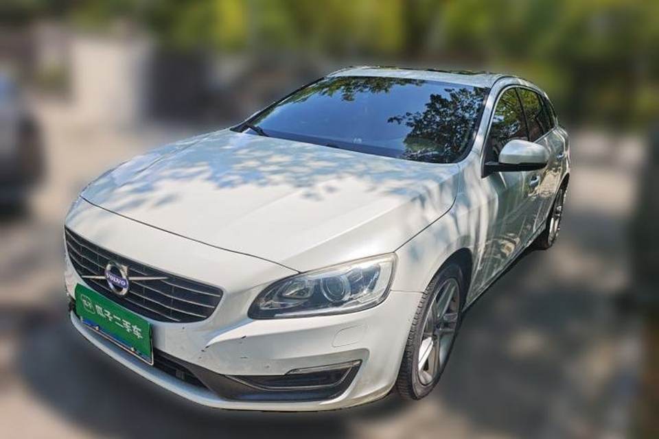 Volvo V60 2015