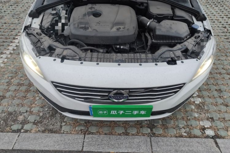 Used Volvo V60 2015 T5 Zhiyi Edition Engine Bay