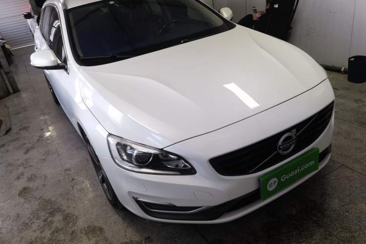 Used Volvo V60 2015 T5 Zhiya Edition Exterior 1