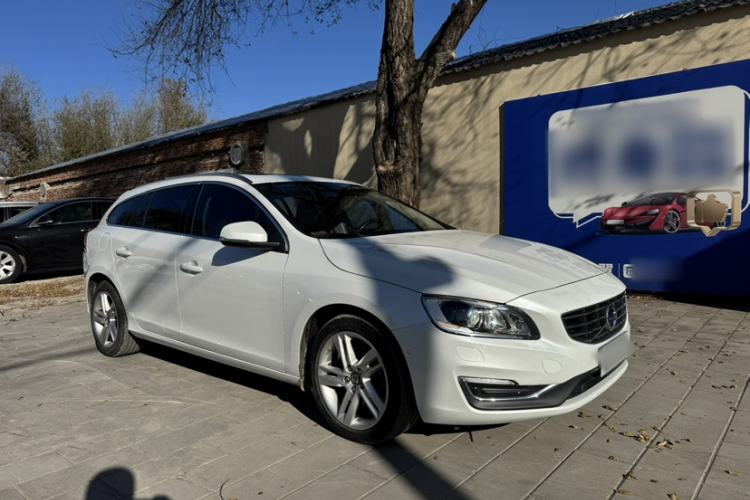Used Volvo V60 2015 T5 Zhiya Edition Exterior 2