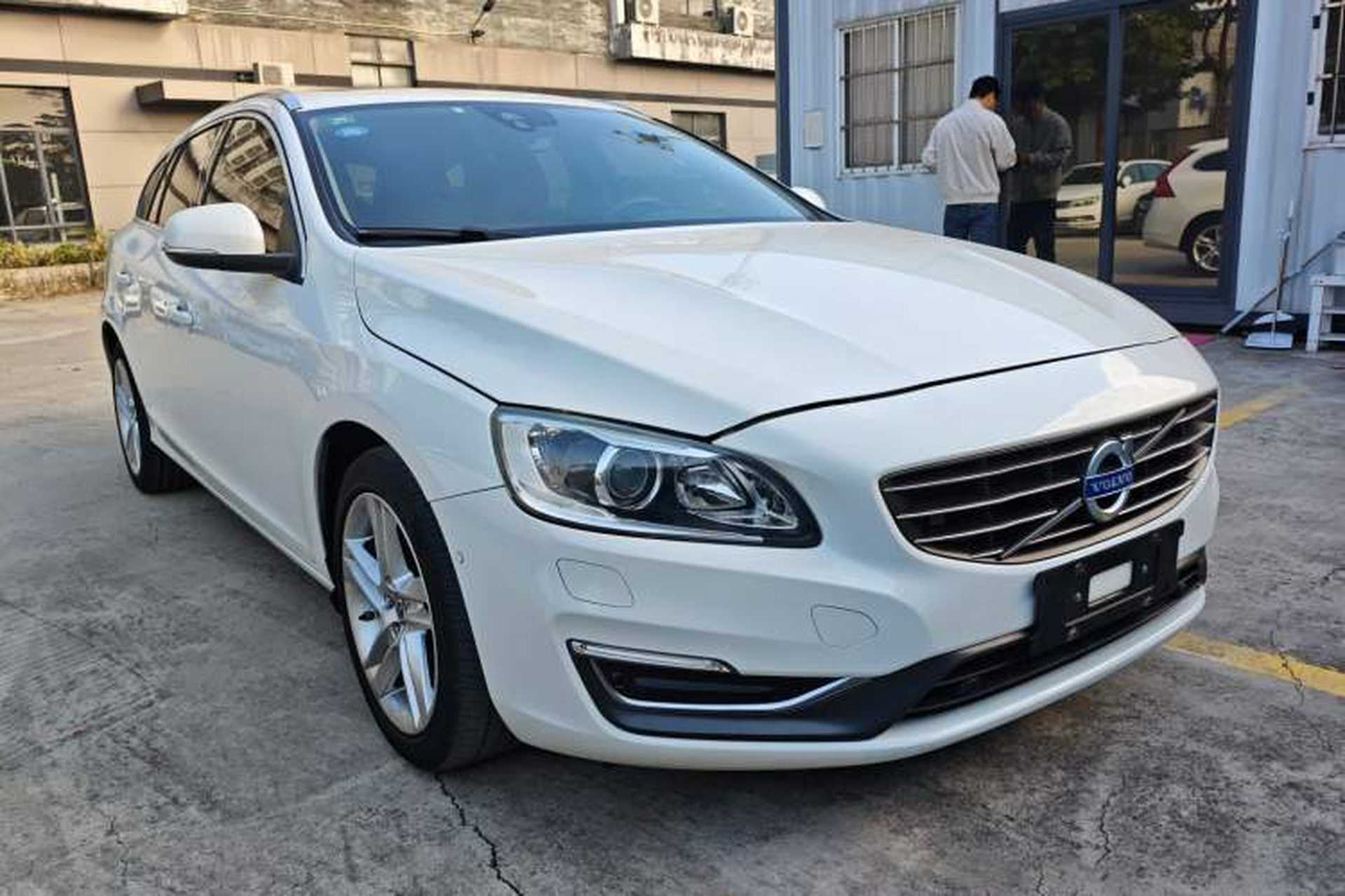 Used Volvo V60 2015 T5 Zhiya Edition Exterior 2